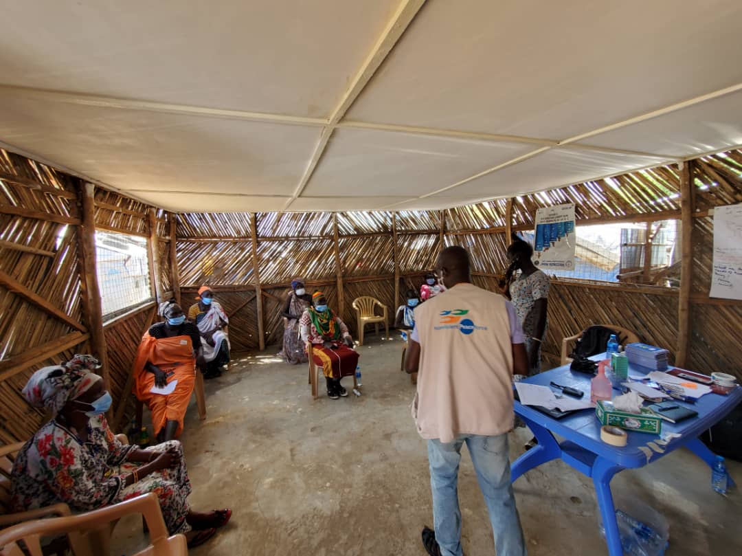 Women Leaders in Mahad Camp Participate in a peacebuilding session with Nonviolent Peaceforce outreach workers | NP 2020