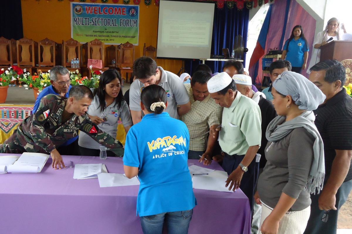 Foro Multisectorial en Kapatagan, Lanao Del Sur.