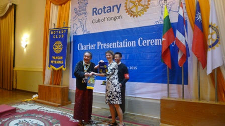 P1060005 Ann Frisch Club Rotario de Yangon 2 2 15 AF